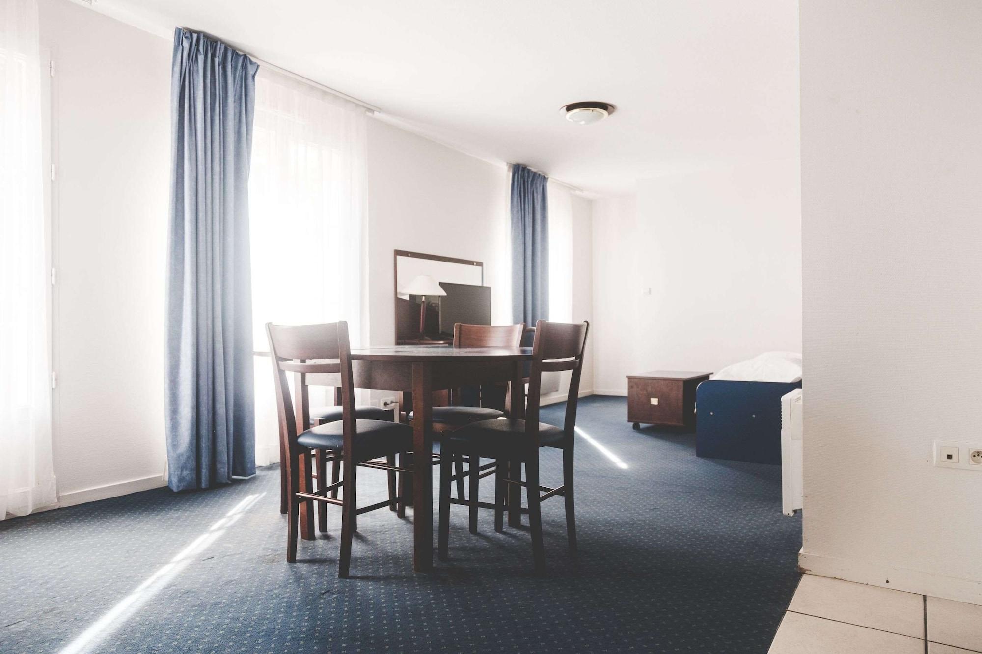 Terres De France - Appart'Hotel ラ・ロッシュ・ポゼ エクステリア 写真