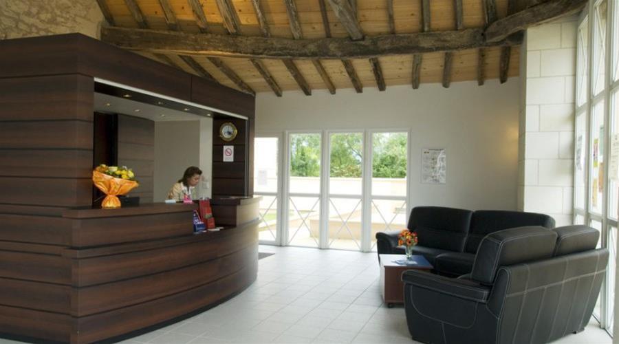 Terres De France - Appart'Hotel ラ・ロッシュ・ポゼ エクステリア 写真