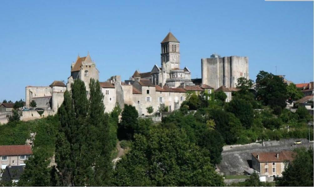 Terres De France - Appart'Hotel ラ・ロッシュ・ポゼ エクステリア 写真