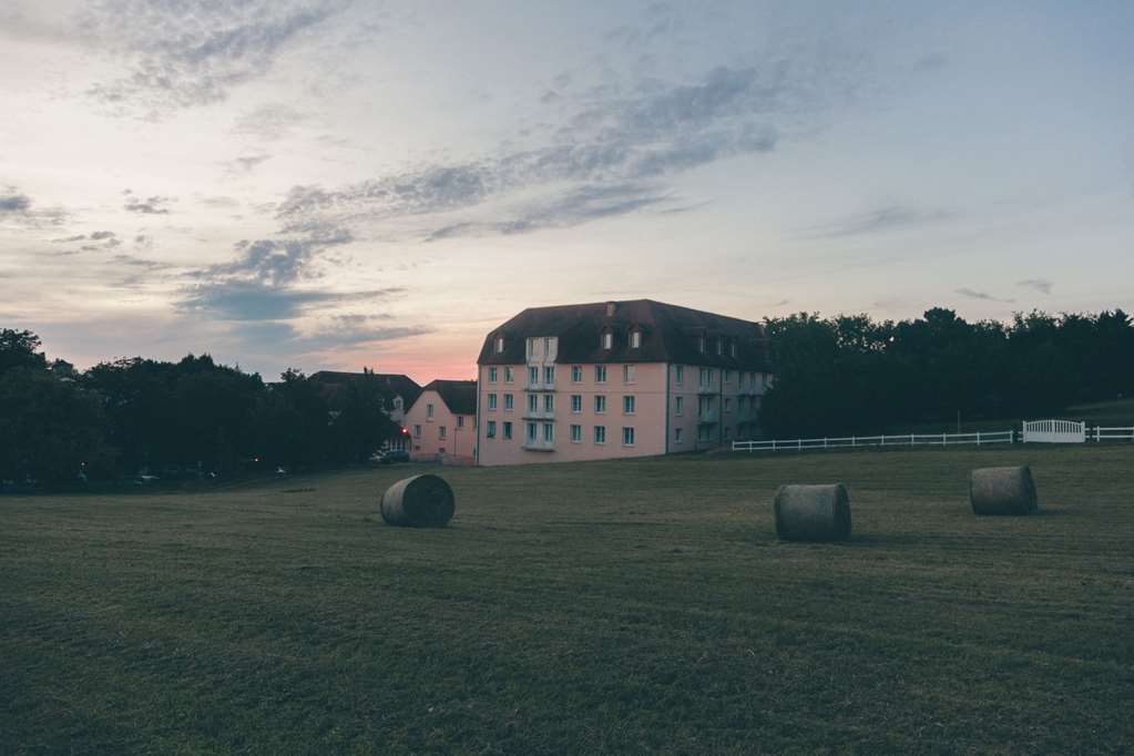 Terres De France - Appart'Hotel ラ・ロッシュ・ポゼ エクステリア 写真